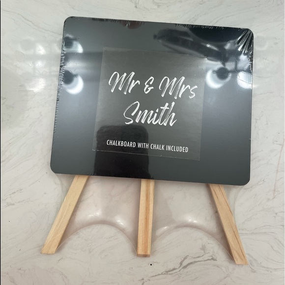 NWT Small Mr and and mrs chalkboard bridalshower wedding decor - Picture 2 of 3